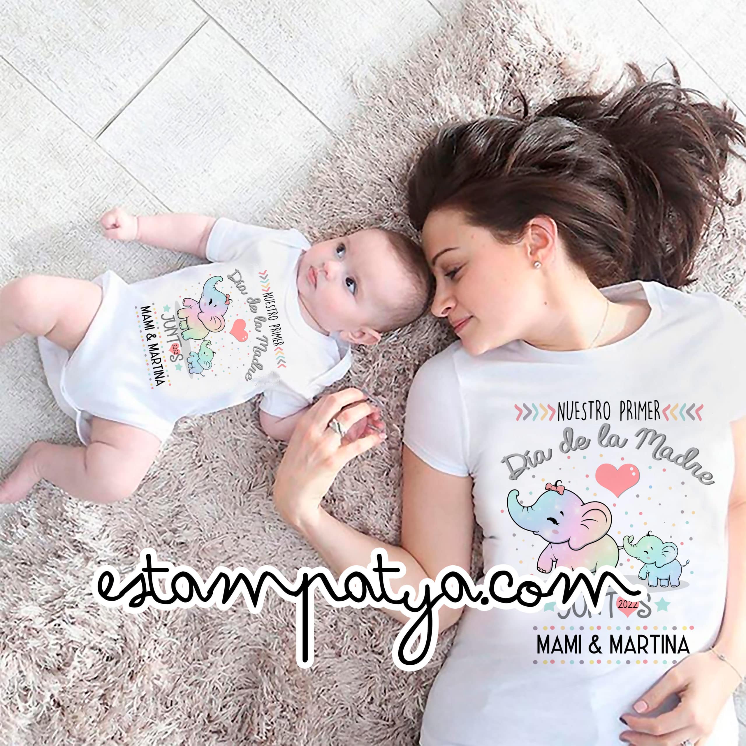 Camisetas mamá "nuestro primer día de la madre elefantes" - Estampatya Camisetas mamá nuestro primer día de la madre elefantes
