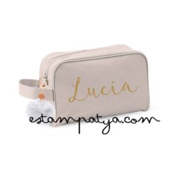 Neceser personalizado con nombre y llavero para invitados