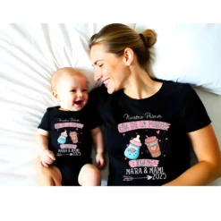 Camisetas "nuestro primer día de la madre café" rosa y negras