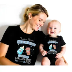 Camisetas "nuestro primer día de la madre café" azul y negras
